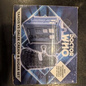 Doctor Who TARDIS vs Dalek Cream & Sugar Set